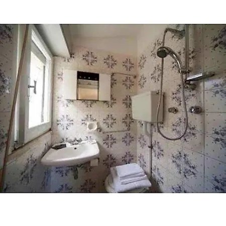 Hotel Rosa 2*